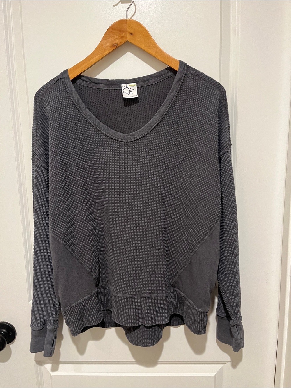 OFFLINE by Aerie Charcoal Waffle Knit V-Neck Top. High low.
